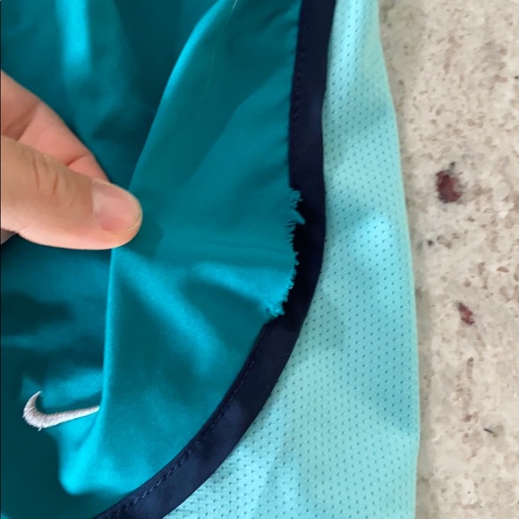 NIKE TEMPO DRY RUNNING SHORTS - Picture 4 of 5